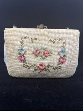 Vintage Floral Needlepoint purse - Cream with Pink Roses